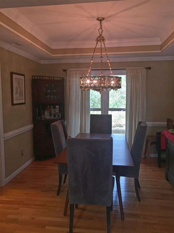 10 Fieldcrest Ct, Durham, NC 27713