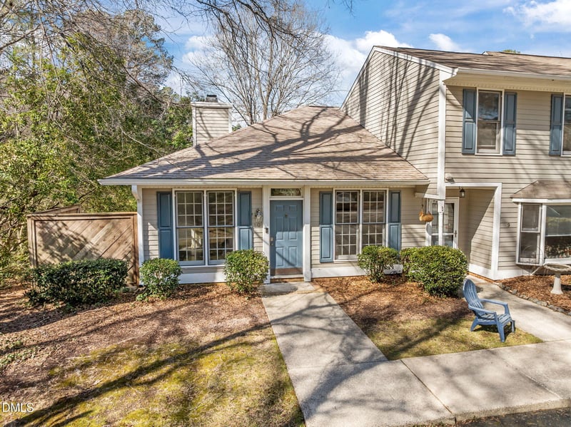 10 Forest Oaks Dr, Durham, NC 27705