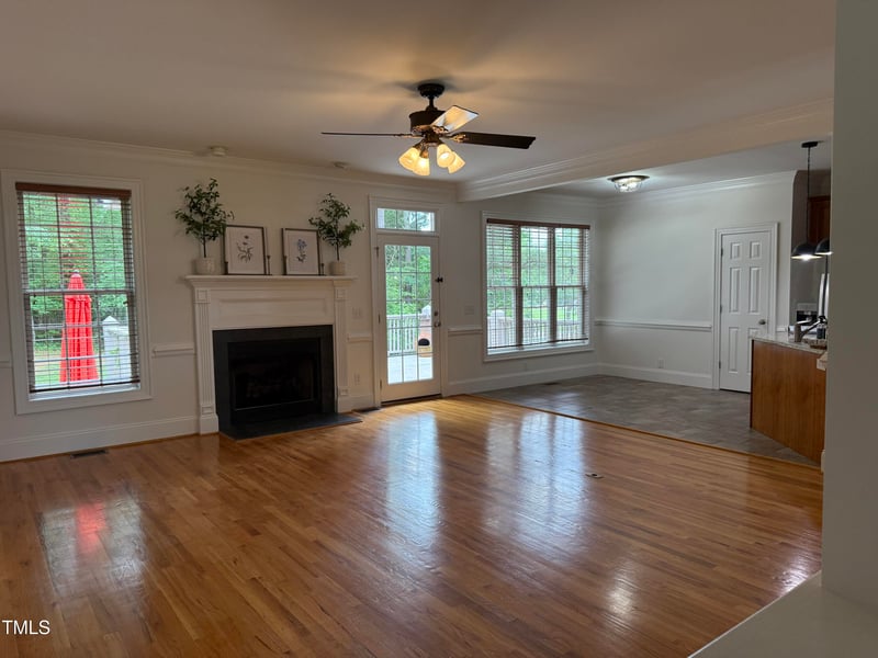 10 Georgetown Woods Dr, Youngsville, NC 27596
