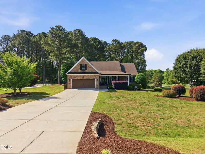 10 Georgetown Woods Dr, Youngsville, NC 27596