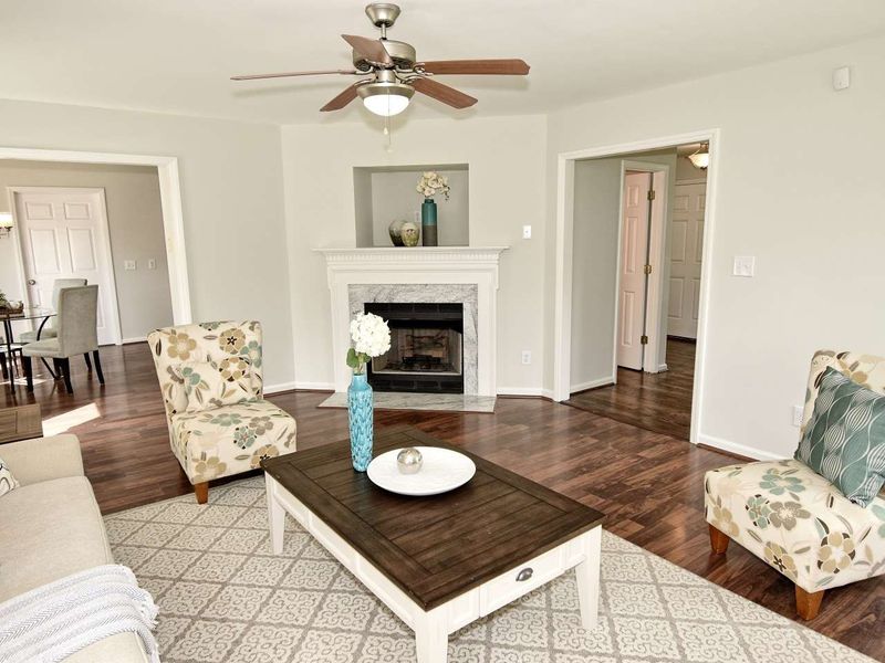 10 Glenda Ln, Garner, NC 27529