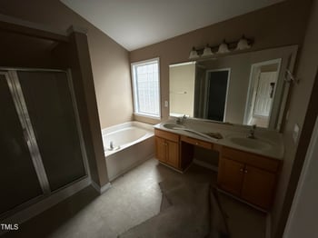 10 Gwendolyn Cir, Durham, NC 27703
