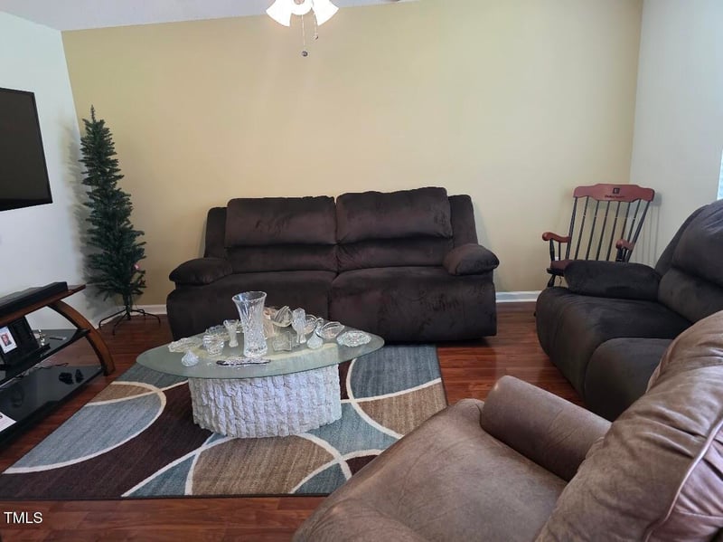 10 Hartford Ct, Durham, NC 27707
