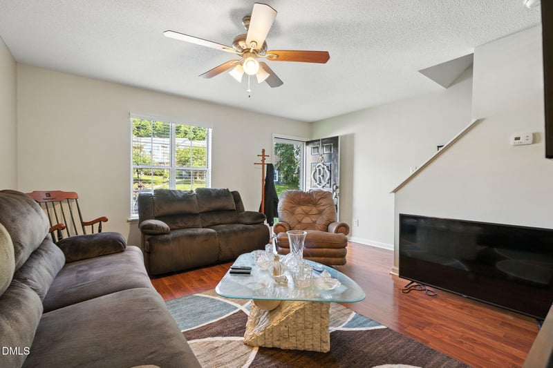 10 Hartford Ct, Durham, NC 27707