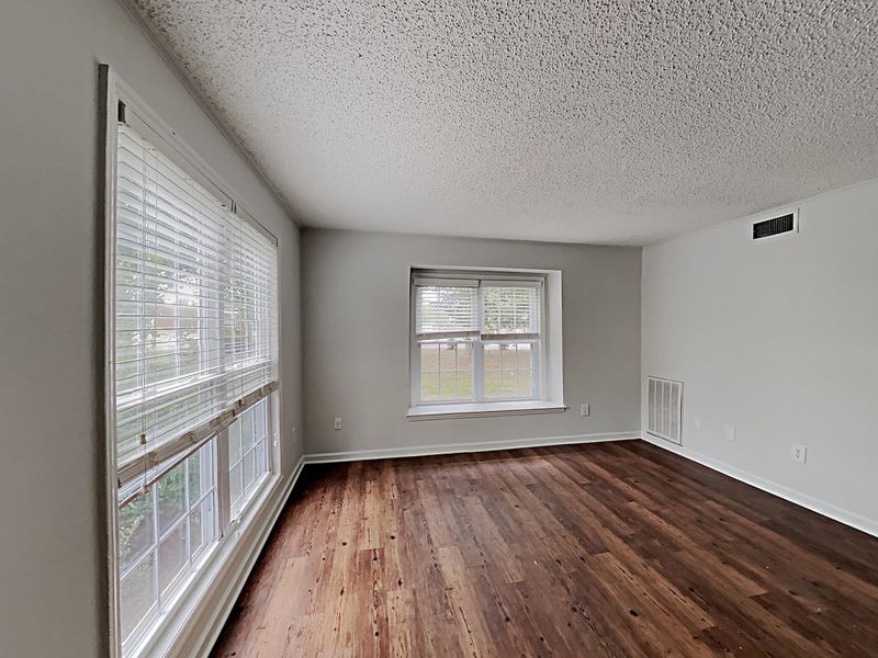 10 Hayti Ln, Durham, NC 27701
