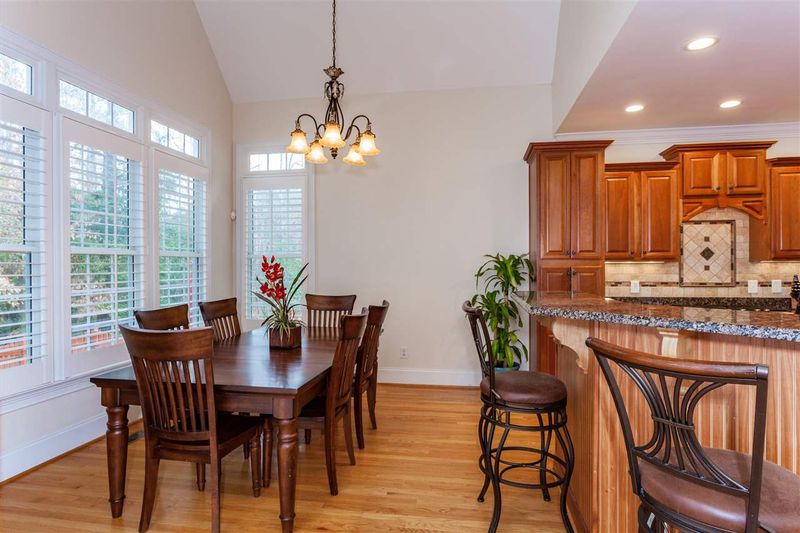 10 Henrys Hill Ln, Pittsboro, NC 27312