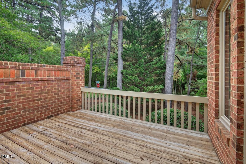10 Innisfree Dr, Durham, NC 27707