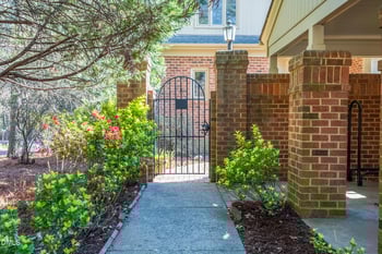 10 Innisfree Dr, Durham, NC 27707