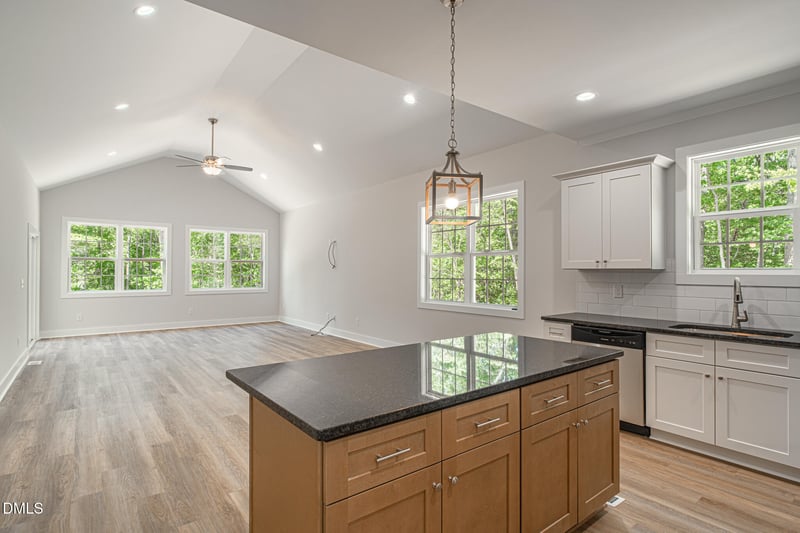 10 Jasmine Rd, Fuquay Varina, NC 27526