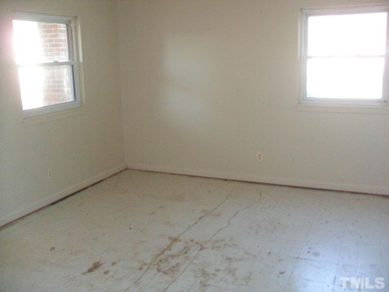 10 Kramer Pl, Durham, NC 27703
