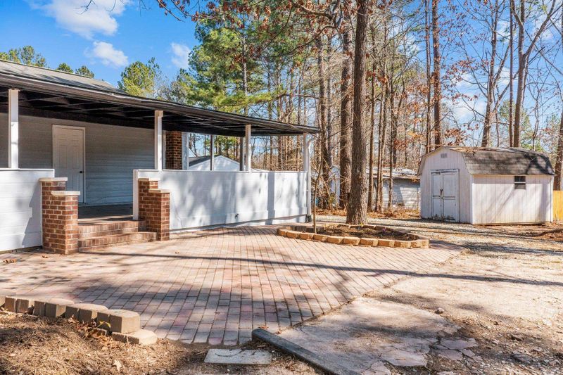 10 Lions Ct, Durham, NC 27704