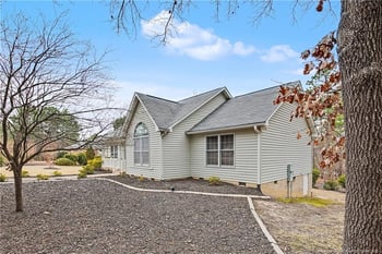 10 Magnolia Ct, Sanford, NC 27332