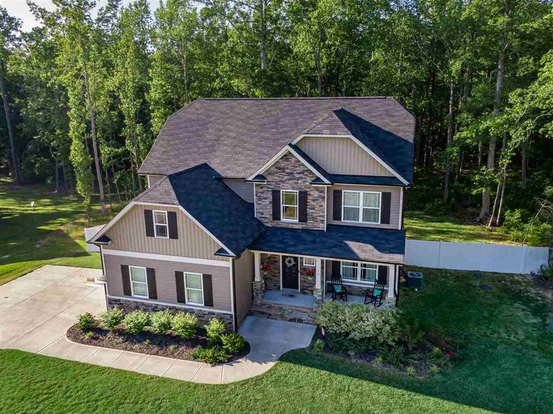 10 Middleton Dr, Zebulon, NC 27597