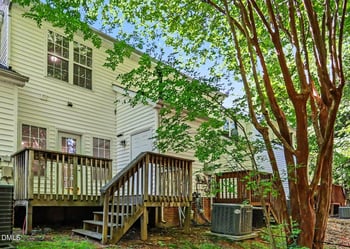 10 Moorefield Ct, Durham, NC 27705