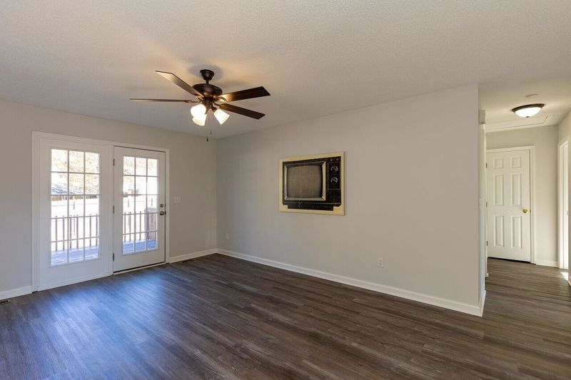 10 North St, Wendell, NC 27591