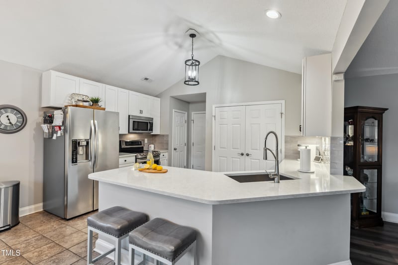 10 Oxford Dr, Angier, NC 27501