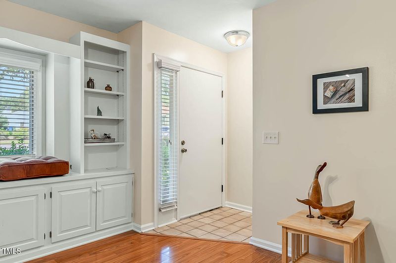 10 Poppy Trl, Durham, NC 27713