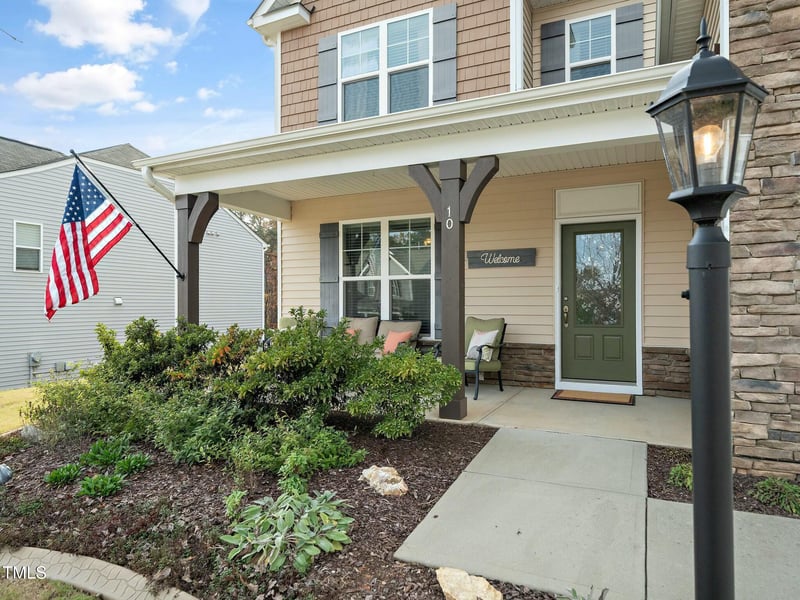 10 Porcenna Ln, Clayton, NC 27527
