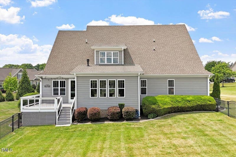 10 Princeton Manor Dr, Youngsville, NC 27596