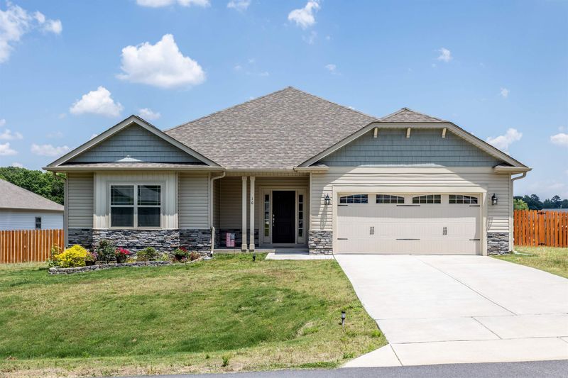 10 Rock Oak Ct, Clayton, NC 27527