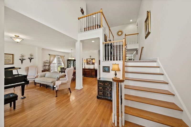 10 Scarlet Oak Ct, Durham, NC 27712