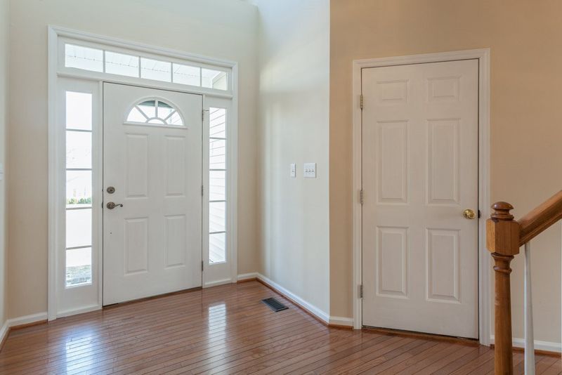 10 Stratton Ct, Youngsville, NC 27596