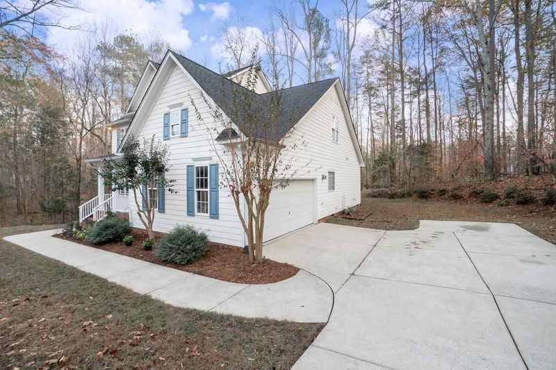 10 Thistle Tc, Hillsborough, NC 27278