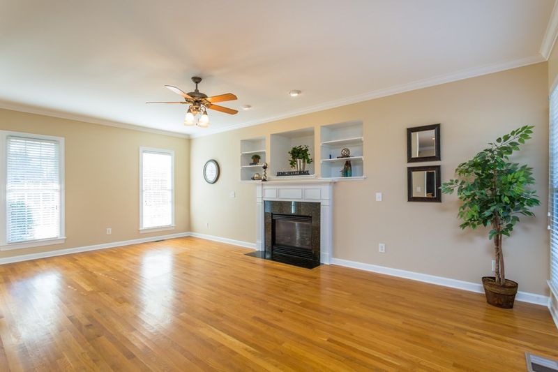 10 Traylee Dr, Wake Forest, NC 27587