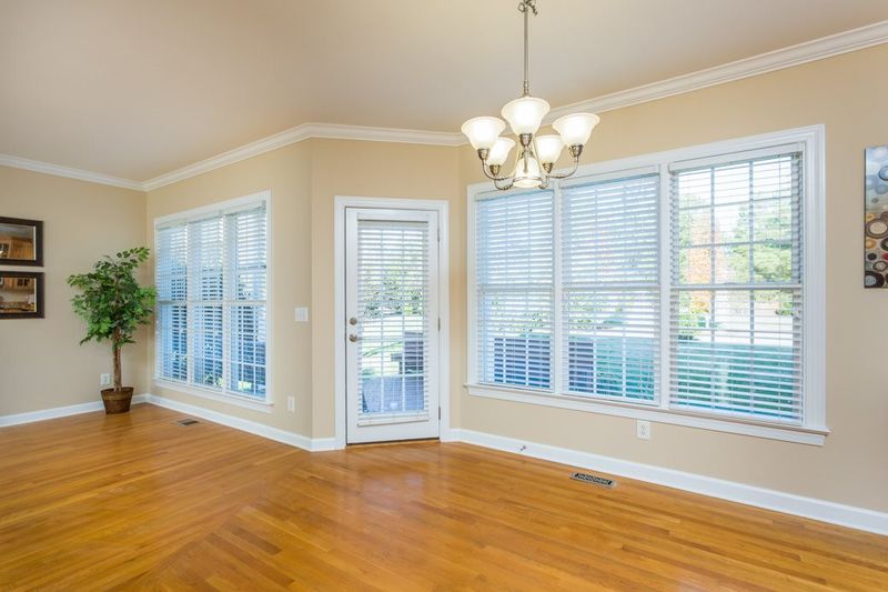 10 Traylee Dr, Wake Forest, NC 27587