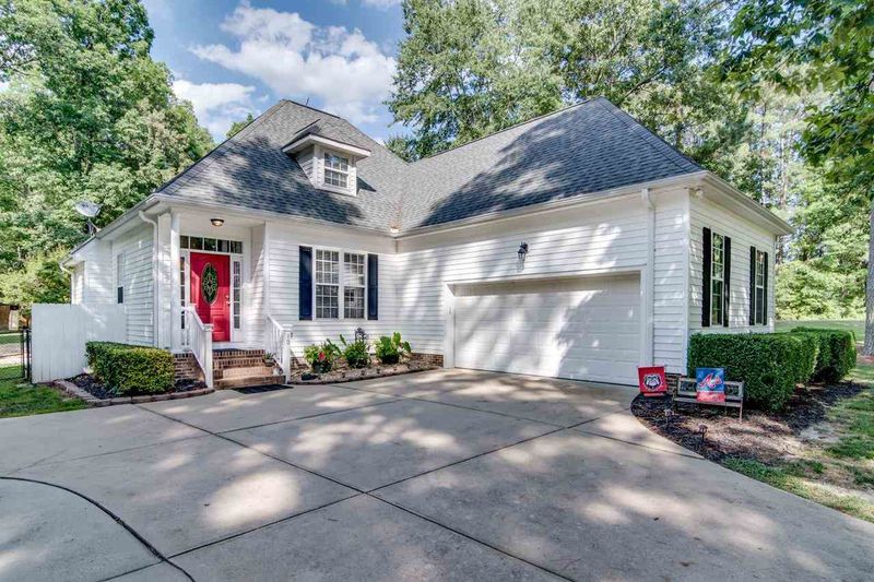 10 Williamston Ridge Dr, Youngsville, NC 27596