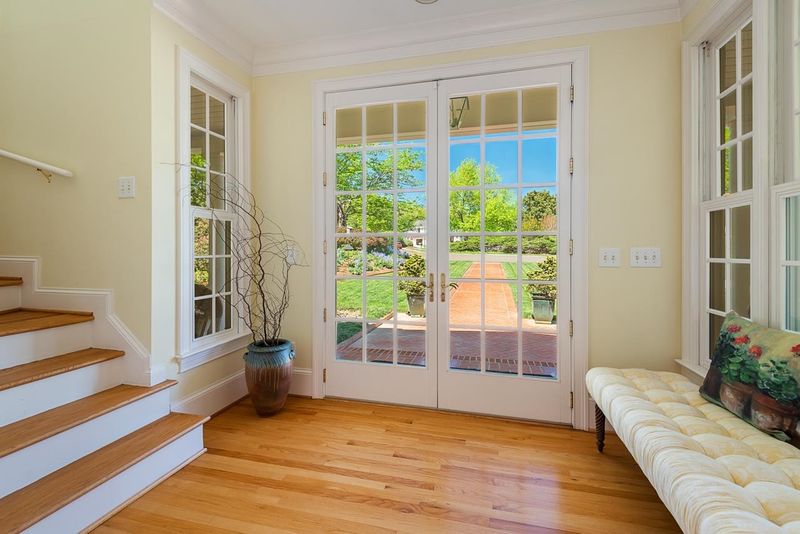 10 Windrow Pl, Durham, NC 27705