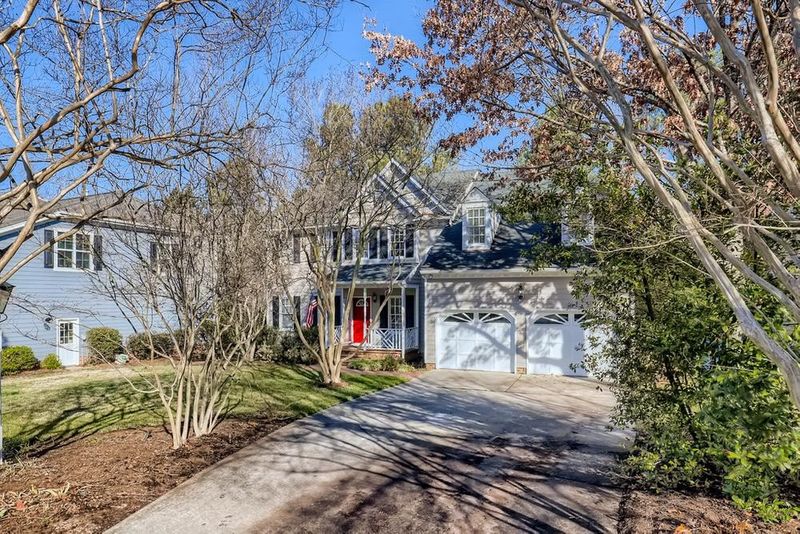 10 Winslow Pl, Chapel Hill, NC 27517