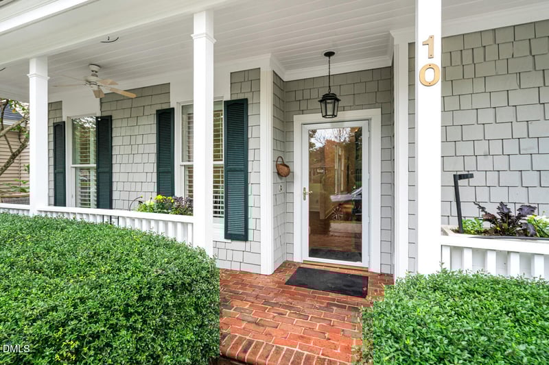 10 Yancey Sq, Pittsboro, NC 27312