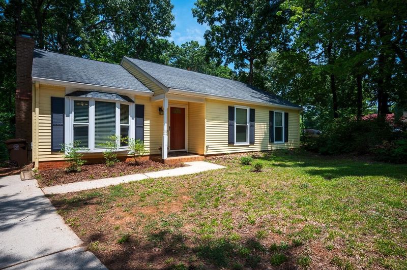 100 Abbott Ln, Cary, NC 27513