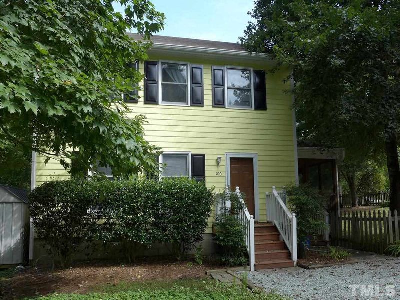 100 Adelaide Walters St, Chapel Hill, NC 27517
