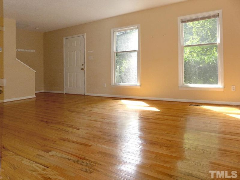 100 Adelaide Walters St, Chapel Hill, NC 27517