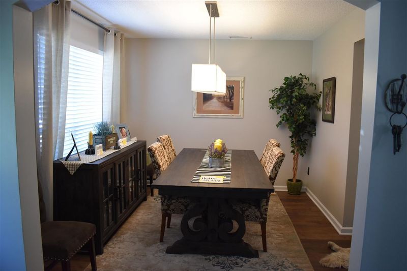 100 Alice Ct, Apex, NC 27502