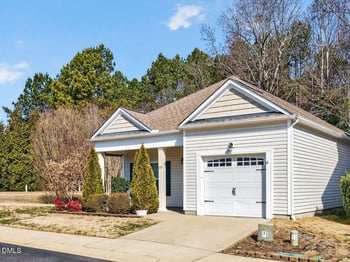 100 Ashby Dr, Clayton, NC 27527