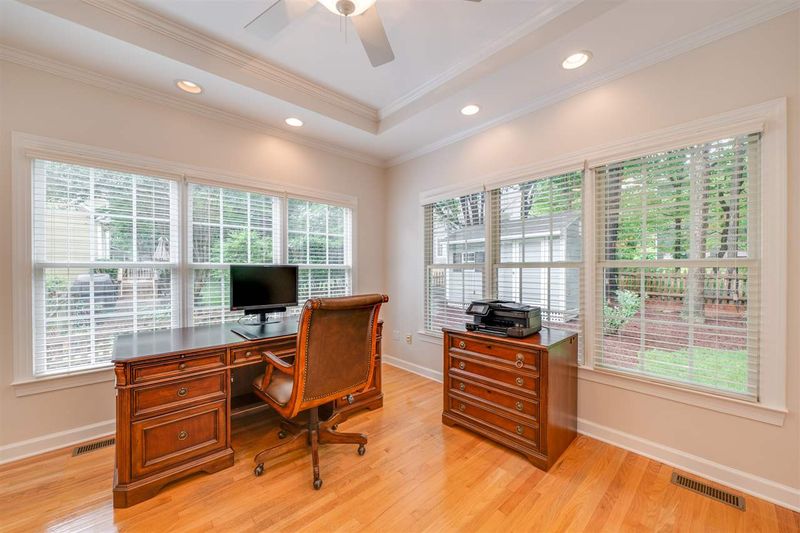 100 Ashley Glen Dr, Cary, NC 27513