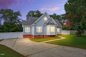 100 Avent Pines Ln, Holly Springs, NC 27540