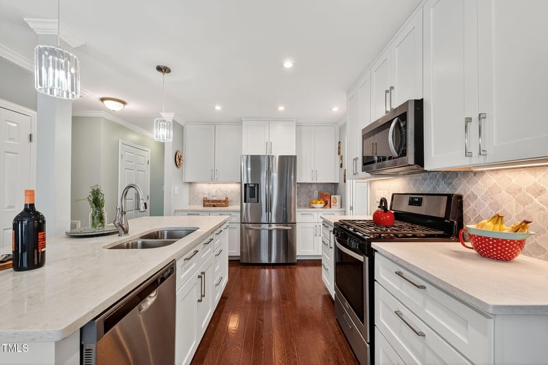 100 Avent Pines Ln, Holly Springs, NC 27540