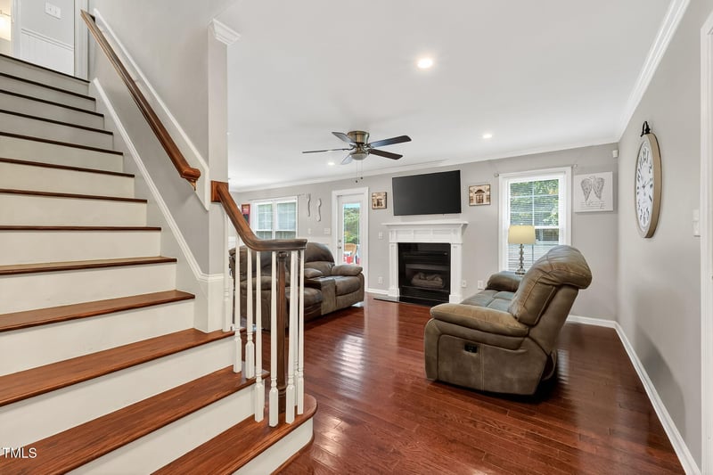 100 Avent Pines Ln, Holly Springs, NC 27540