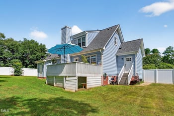 100 Avent Pines Ln, Holly Springs, NC 27540