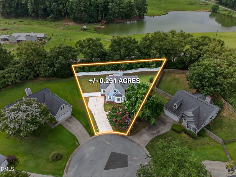 100 Avent Pines Ln, Holly Springs, NC 27540