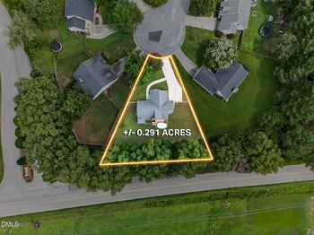 100 Avent Pines Ln, Holly Springs, NC 27540