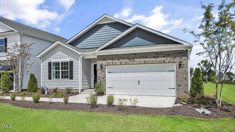 100 Babbling Creek Dr, Youngsville, NC 27596
