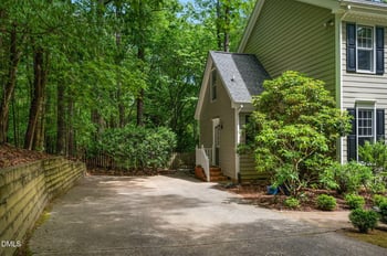 100 Basswood Ct, Chapel Hill, NC 27514