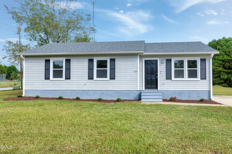 100 Bayberry Ln, Youngsville, NC 27596