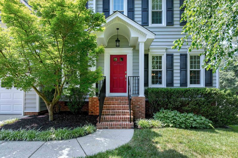 100 Bayreuth Pl, Cary, NC 27513