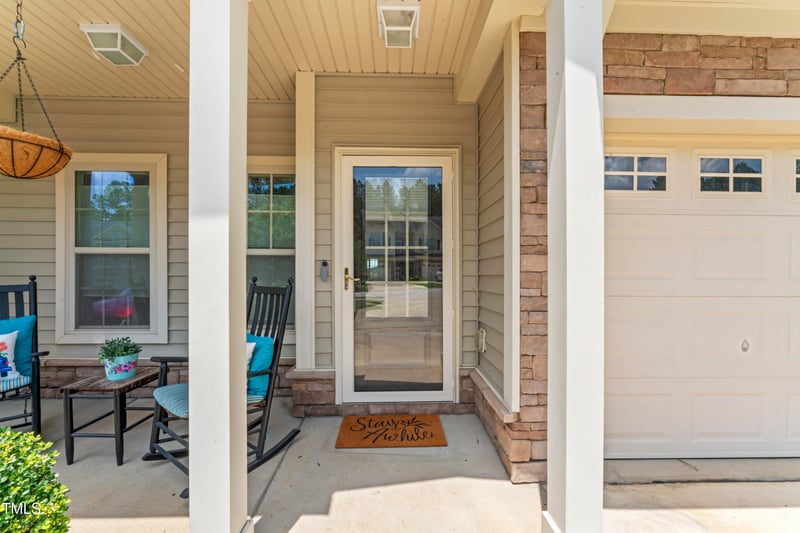 100 Beaconwood Ln, Holly Springs, NC 27540
